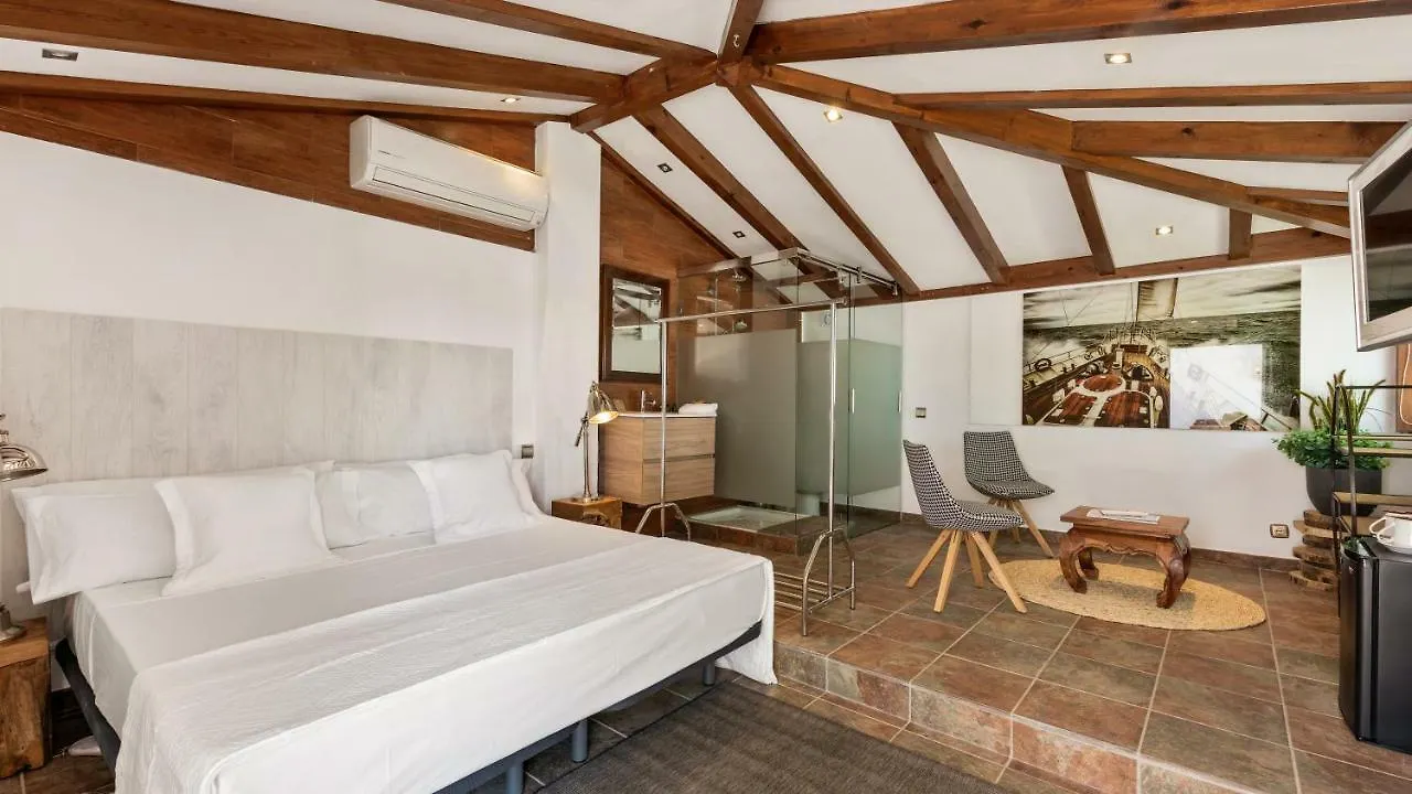 Pensión Molo 44 suites Puerto Banús Marbella