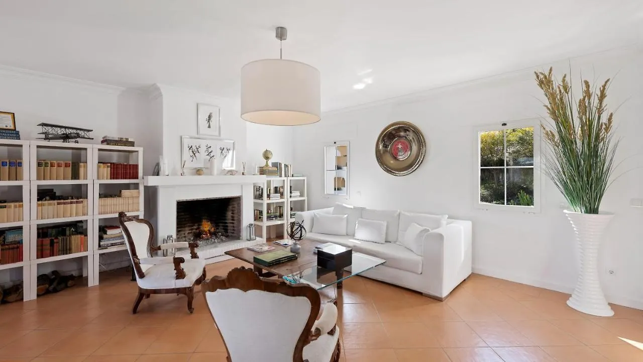 Molo 44 suites Puerto Banús Marbella Pensión